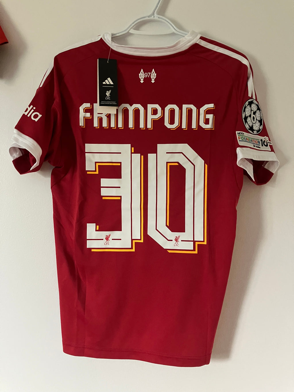 Liverpool 2025/2026 home shirt